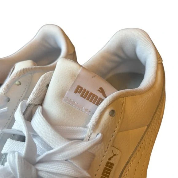 Puma Women’s Court Sneaker 7.5 White Like New Leather Casual Low Tops - Picture 7 of 10